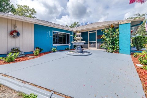 Casa en venta en Spring Hill, Florida, 3 dormitorios, 166.57 m2 № 1899117 - foto 23
