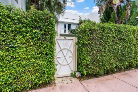 Купить кондоминиум в Майами-Бич, Флорида 2 спальни, 97.83м2, № 1954309 - фото 4