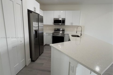 Villa ou maison à louer à Lehigh Acres, Floride: 3 chambres, 185.8 m2 № 2047844 - photo 26