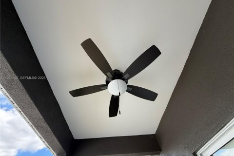 Villa ou maison à louer à Lehigh Acres, Floride: 3 chambres, 185.8 m2 № 2047844 - photo 10