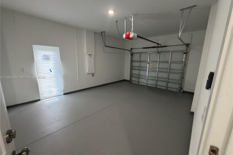 Villa ou maison à louer à Lehigh Acres, Floride: 3 chambres, 185.8 m2 № 2047844 - photo 17