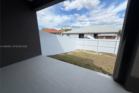 Villa ou maison à louer à Lehigh Acres, Floride: 3 chambres, 185.8 m2 № 2047844 - photo 8