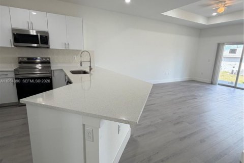 Villa ou maison à louer à Lehigh Acres, Floride: 3 chambres, 185.8 m2 № 2047844 - photo 25