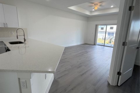 Villa ou maison à louer à Lehigh Acres, Floride: 3 chambres, 185.8 m2 № 2047844 - photo 27