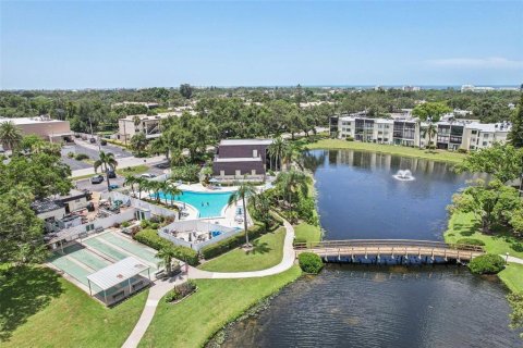 Condo in Largo, Florida, 1 bedroom  № 1851143 - photo 17