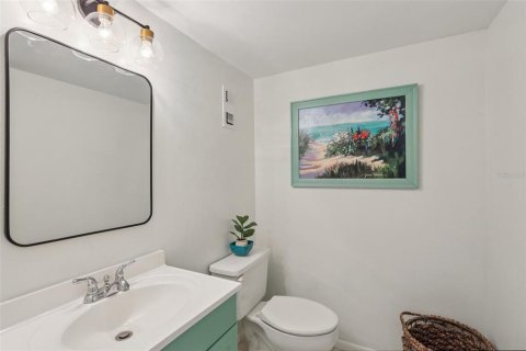 Condo in Largo, Florida, 1 bedroom  № 1851143 - photo 11