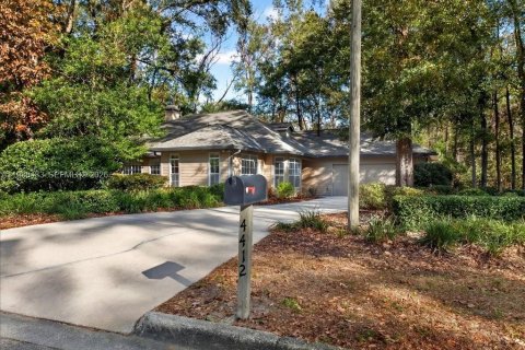 House in Gainesville, Florida 3 bedrooms, 219.99 sq.m. № 2048290 - photo 25