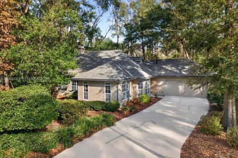 House in Gainesville, Florida 3 bedrooms, 219.99 sq.m. № 2048290 - photo 27