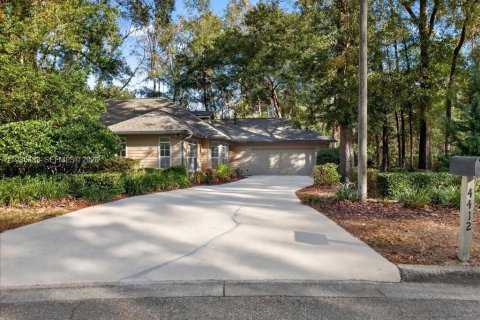 House in Gainesville, Florida 3 bedrooms, 219.99 sq.m. № 2048290 - photo 4