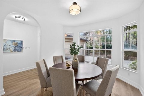 House in Gainesville, Florida 3 bedrooms, 219.99 sq.m. № 2048290 - photo 17