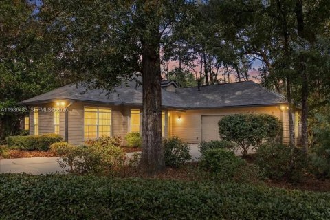 House in Gainesville, Florida 3 bedrooms, 219.99 sq.m. № 2048290