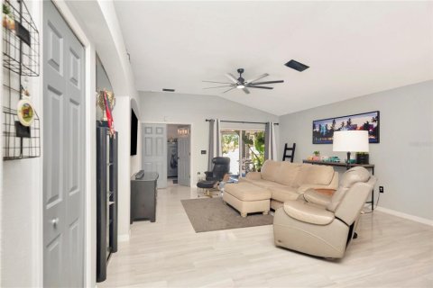 Casa en venta en Ruskin, Florida, 3 dormitorios, 193.42 m2 № 1846693 - foto 27