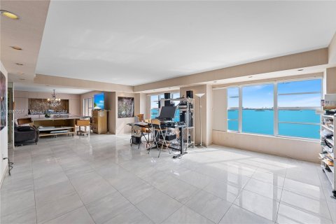 Купить кондоминиум в Майами, Флорида 3 спальни, 256.41м2, № 1729375 - фото 12