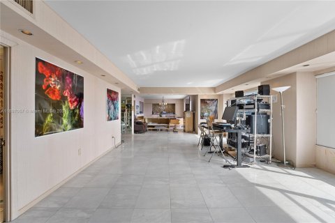 Купить кондоминиум в Майами, Флорида 3 спальни, 256.41м2, № 1729375 - фото 10