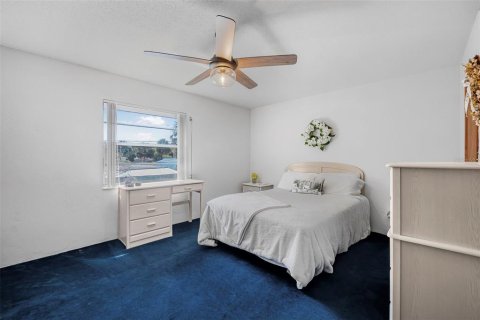 Condo in Daytona Beach, Florida, 2 bedrooms  № 1724099 - photo 13