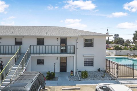 Condo in Daytona Beach, Florida, 2 bedrooms  № 1724099 - photo 27