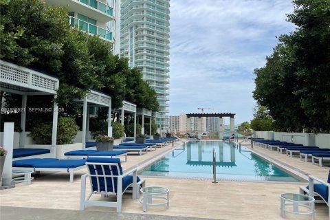Copropriété à louer à Sunny Isles Beach, Floride: 3 chambres, 135.73 m2 № 1935658 - photo 12