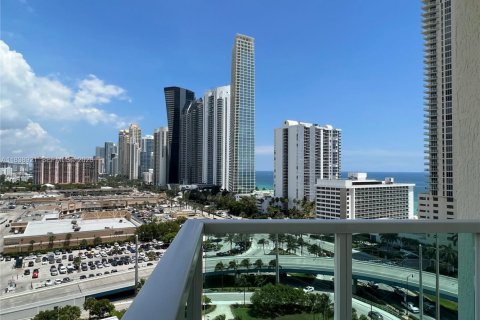 Copropriété à louer à Sunny Isles Beach, Floride: 3 chambres, 135.73 m2 № 1935658 - photo 13