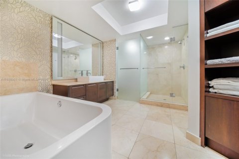 Condominio en alquiler en Sunny Isles Beach, Florida, 3 dormitorios, 135.73 m2 № 1935658 - foto 8