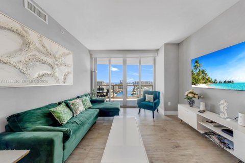 Condominio en venta en Hallandale Beach, Florida, 2 dormitorios, 95.69 m2 № 2057659 - foto 8