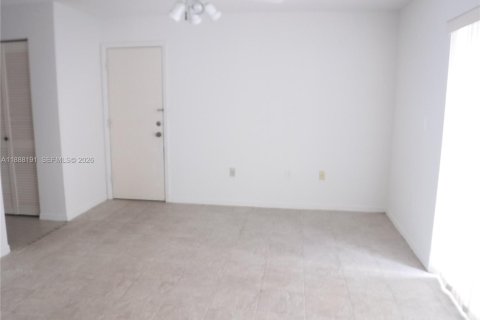 Casa en venta en Miami, Florida, 4 dormitorios, 209.49 m2 № 2021158 - foto 19