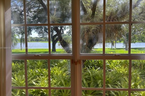 Casa en venta en Miami, Florida, 4 dormitorios, 209.49 m2 № 2021158 - foto 5