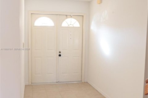 Casa en venta en Miami, Florida, 4 dormitorios, 209.49 m2 № 2021158 - foto 11