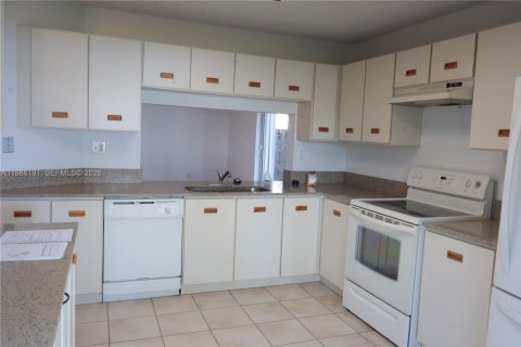 Casa en venta en Miami, Florida, 4 dormitorios, 209.49 m2 № 2021158 - foto 17