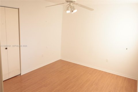 Casa en venta en Miami, Florida, 4 dormitorios, 209.49 m2 № 2021158 - foto 26