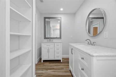 Casa en venta en Safety Harbor, Florida, 3 dormitorios, 192.49 m2 № 2151386 - foto 9