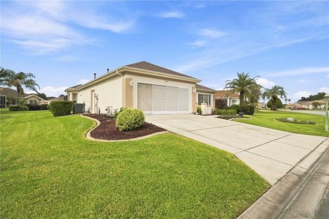 Villa ou maison à vendre à Summerfield, Floride: 2 chambres, 160.91 m2 № 2349964 - photo 3