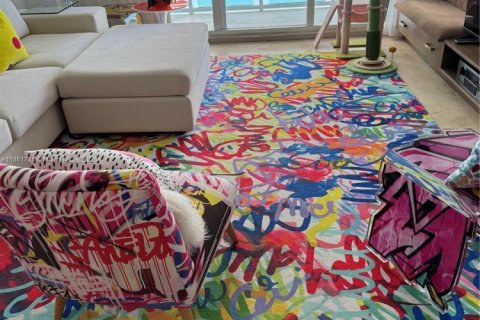 Condominio en venta en Miami Beach, Florida, 1 dormitorio, 75.44 m2 № 1891370 - foto 1