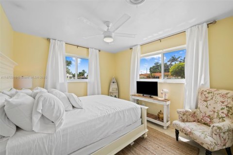 Villa ou maison à vendre à Hollywood, Floride: 3 chambres, 159.51 m2 № 1928636 - photo 18