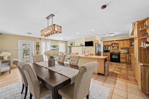 Villa ou maison à vendre à Hollywood, Floride: 3 chambres, 159.51 m2 № 1928636 - photo 8