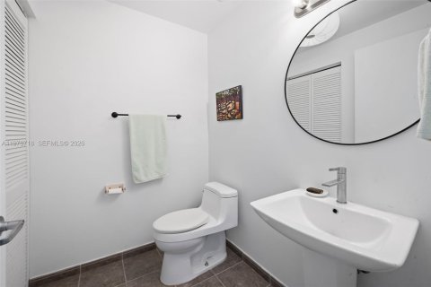 Купить кондоминиум в Майами, Флорида 1 спальня, 68.28м2, № 2049718 - фото 17