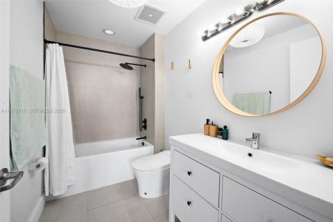 Купить кондоминиум в Майами, Флорида 1 спальня, 68.28м2, № 2049718 - фото 5