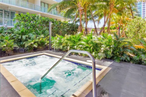 Купить кондоминиум в Майами, Флорида 1 спальня, 68.28м2, № 2049718 - фото 23