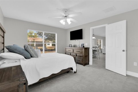 Villa ou maison à vendre à North Port, Floride: 3 chambres, 168.06 m2 № 2143982 - photo 19