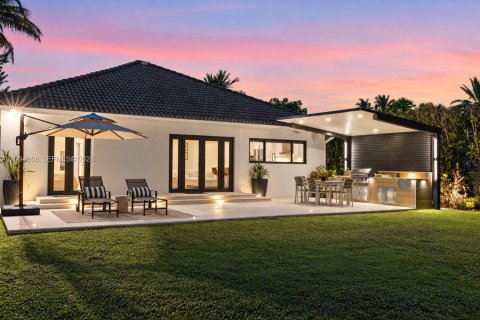 Villa ou maison à Miami Beach, Floride 3 chambres, 163.6 m2 № 2401445