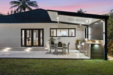 Villa ou maison à vendre à Miami Beach, Floride: 3 chambres, 163.6 m2 № 2401445 - photo 22