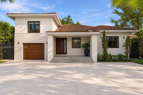 Villa ou maison à vendre à Miami Beach, Floride: 3 chambres, 163.6 m2 № 2401445 - photo 3