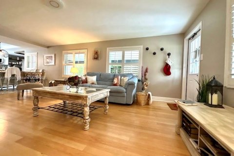 Casa en venta en Naples, Florida, 3 dormitorios, 136.75 m2 № 1705958 - foto 11