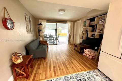Casa en venta en Naples, Florida, 3 dormitorios, 136.75 m2 № 1705958 - foto 15