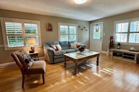 Casa en venta en Naples, Florida, 3 dormitorios, 136.75 m2 № 1705958 - foto 13