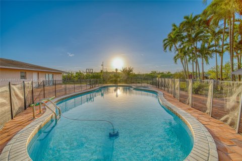 Land in Miami, Florida № 1861023 - photo 18