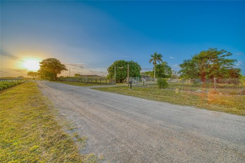 Land in Miami, Florida № 1861023 - photo 10