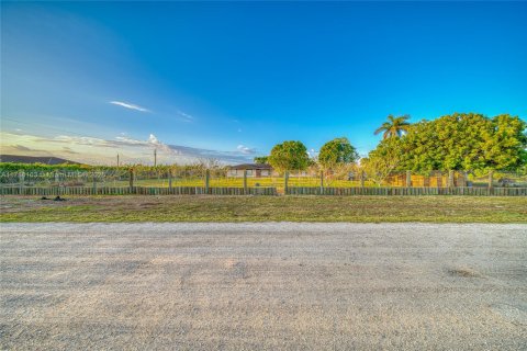 Land in Miami, Florida № 1861023 - photo 11