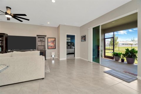 House in Wimauma, Florida 4 bedrooms, 189.06 sq.m. № 1613304 - photo 12