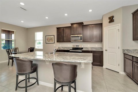 House in Wimauma, Florida 4 bedrooms, 189.06 sq.m. № 1613304 - photo 5