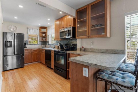 Propiedad comercial en venta en Holmes Beach, Florida, 5 dormitorios, 215.53 m2 № 1688377 - foto 11